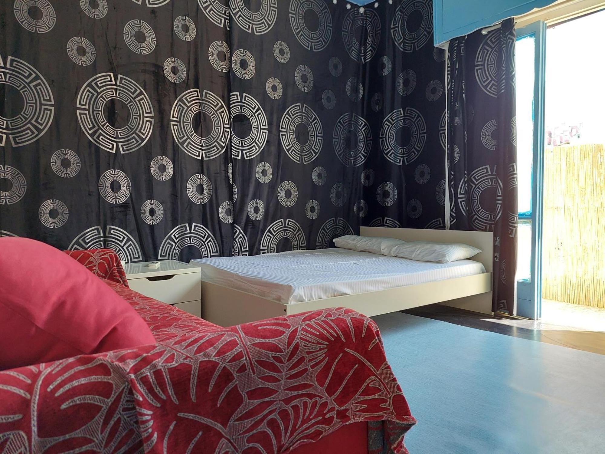 Thissio Room In The Apartmen Share เอเธนส์ ภายนอก รูปภาพ